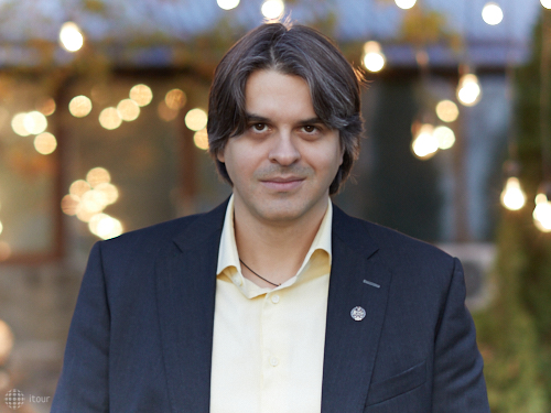 Сергей Петров, директор itour